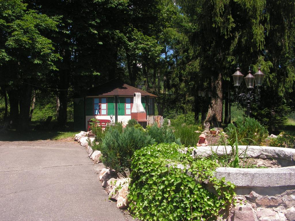 Hotel Sternen Lenzkirch Exteriör bild